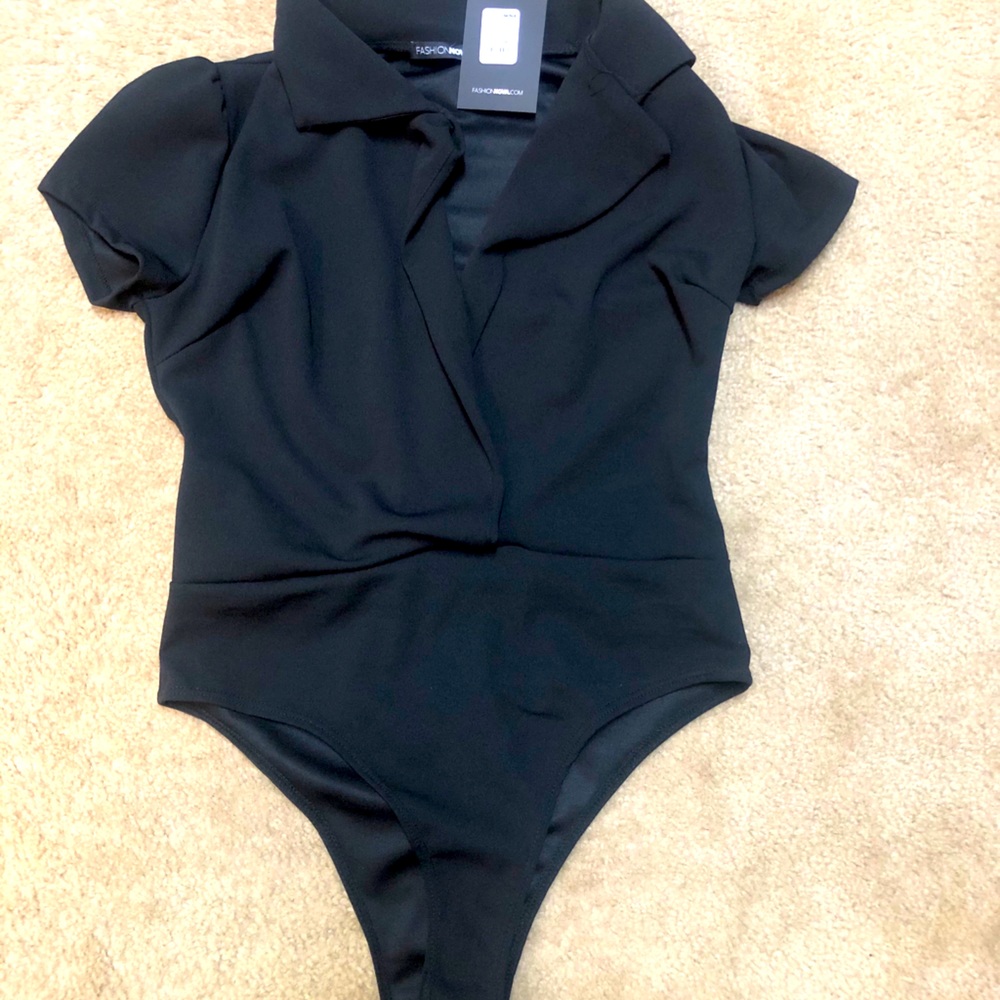 Black collar bodysuit 🖤